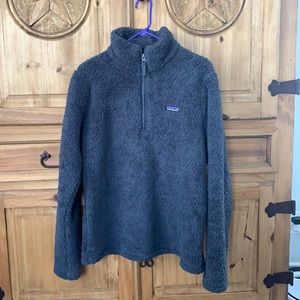 Patagonia, quarter length zip pullover. Size L
